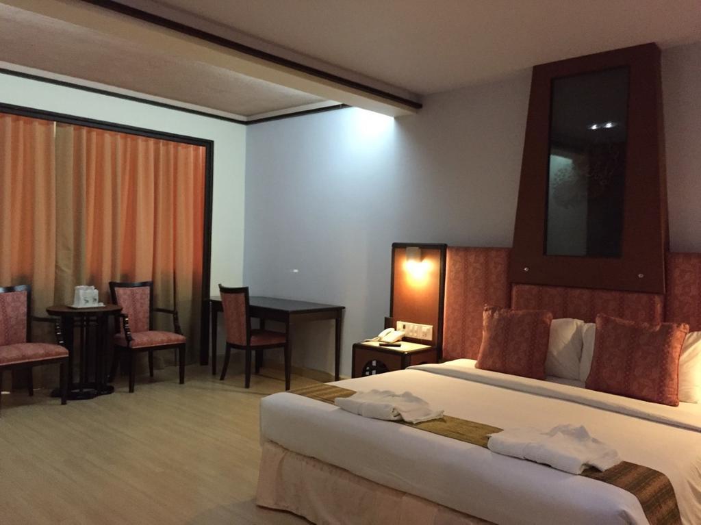 Bp Grand Tower Hotel Hat Yai Zewnętrze zdjęcie